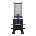 Largeur de portique 700 mm 1,5 tonne de 1,6 m stacker semi-électrique